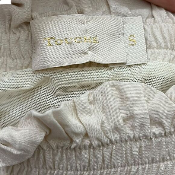 Touche Ruffle Trimmed Slip Blouse Cream Women’s Size Small Viscose Lined - Picture 7 of 7